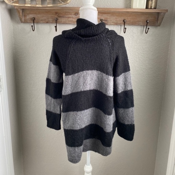 Wooden ships striped cowl turtleneck sweater - Picture 2 of 4